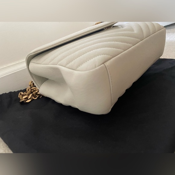 ❌SOLD❌ AUTHENTIC YSL MEDIUM COLLEGE BAG IN SOFT CRÈME - Picture 4 of 9